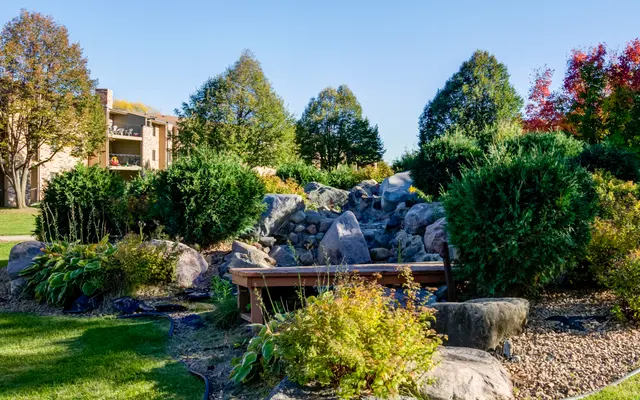 The Woods of Burnsville - Exterior