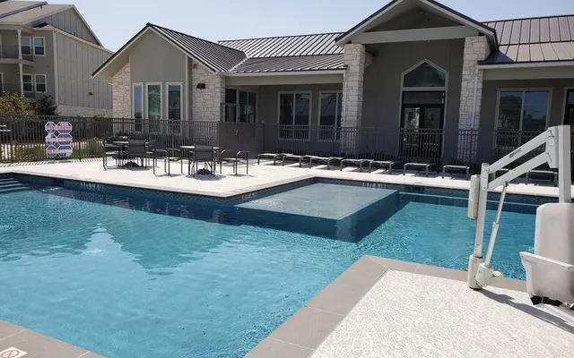 Austin Colorado Creek - Pool, House