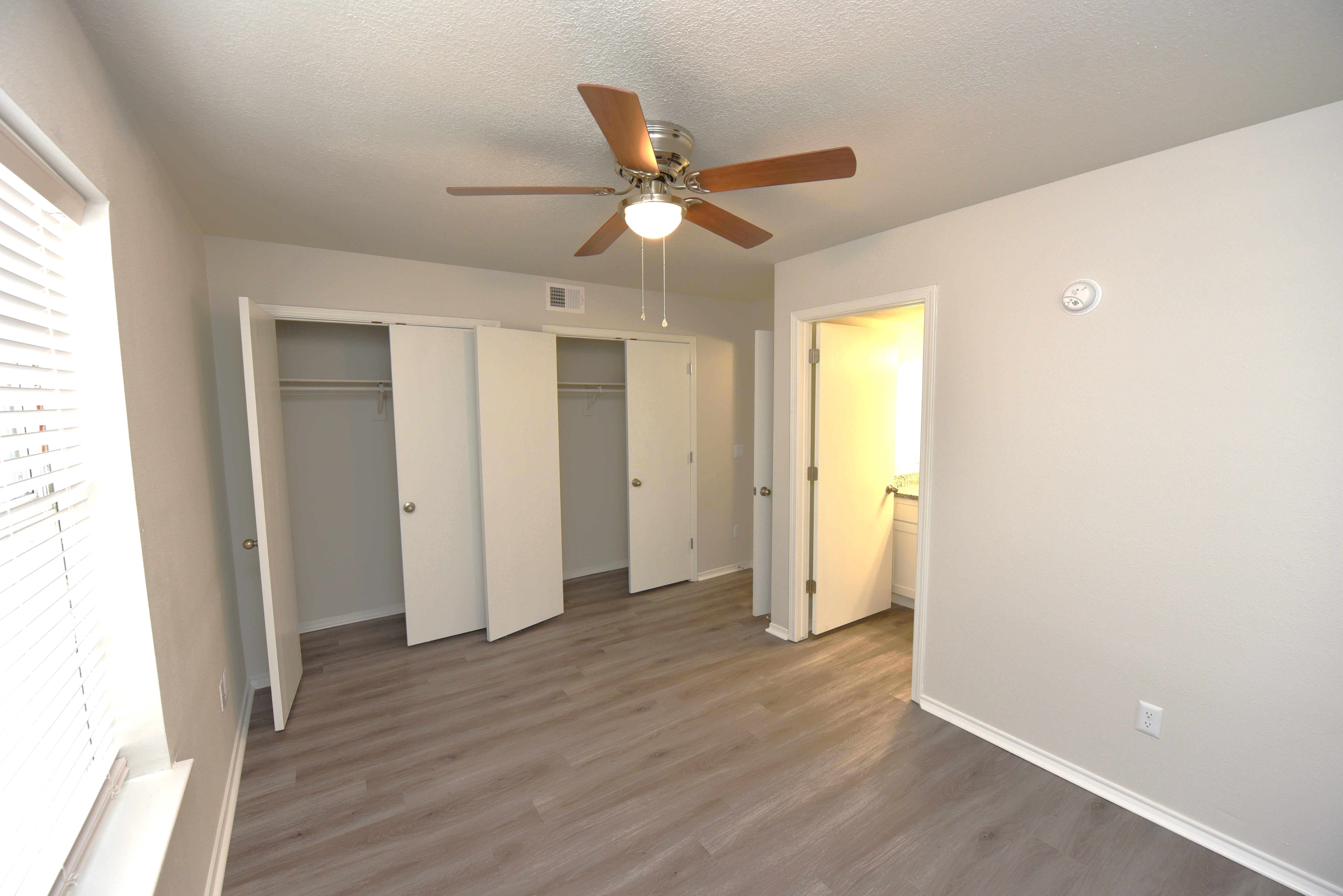 Keystone Crossing Keystone Crossing - Flooring, Floor, Ceiling Fan