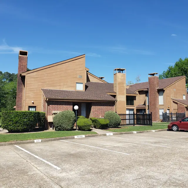 Oaks of Kingwood - Neighborhood, Suburb, Car