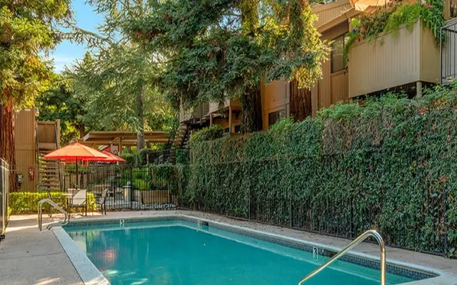 Donner at Fair Oaks - Hotel