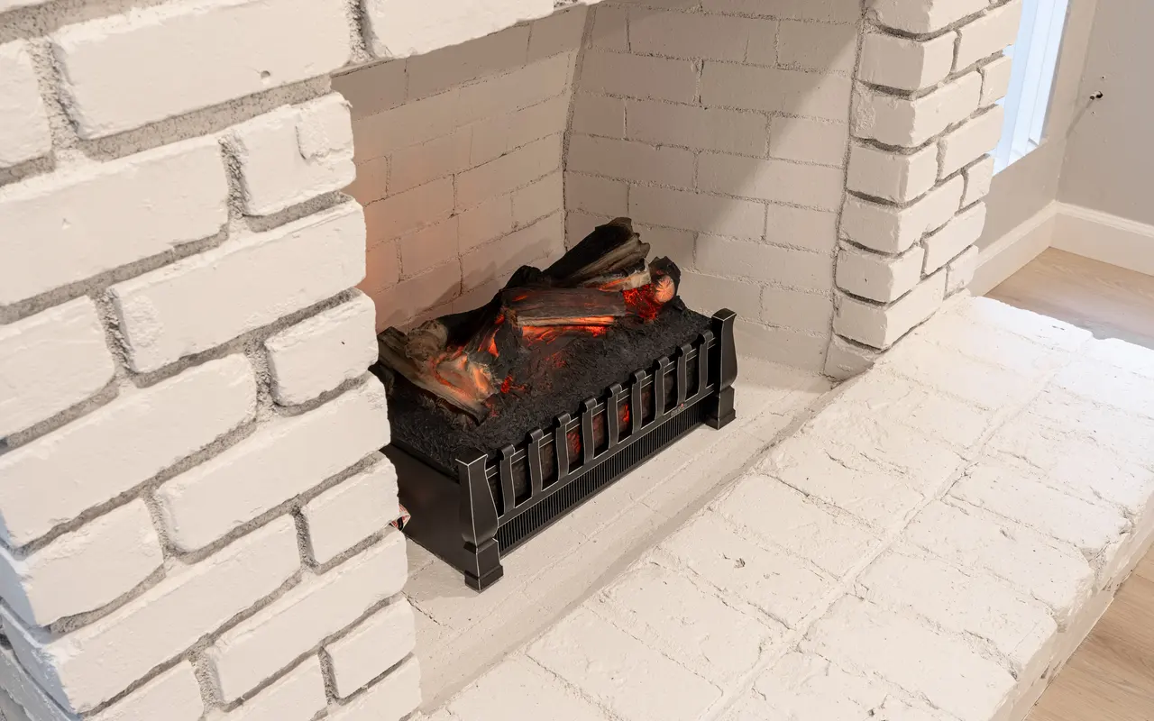 2712 E Street - Fireplace, Indoors, Hearth