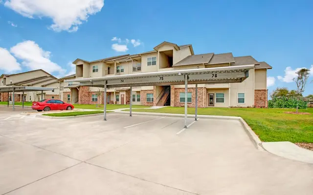 Henderson 1575 Henderson 1575 - Car