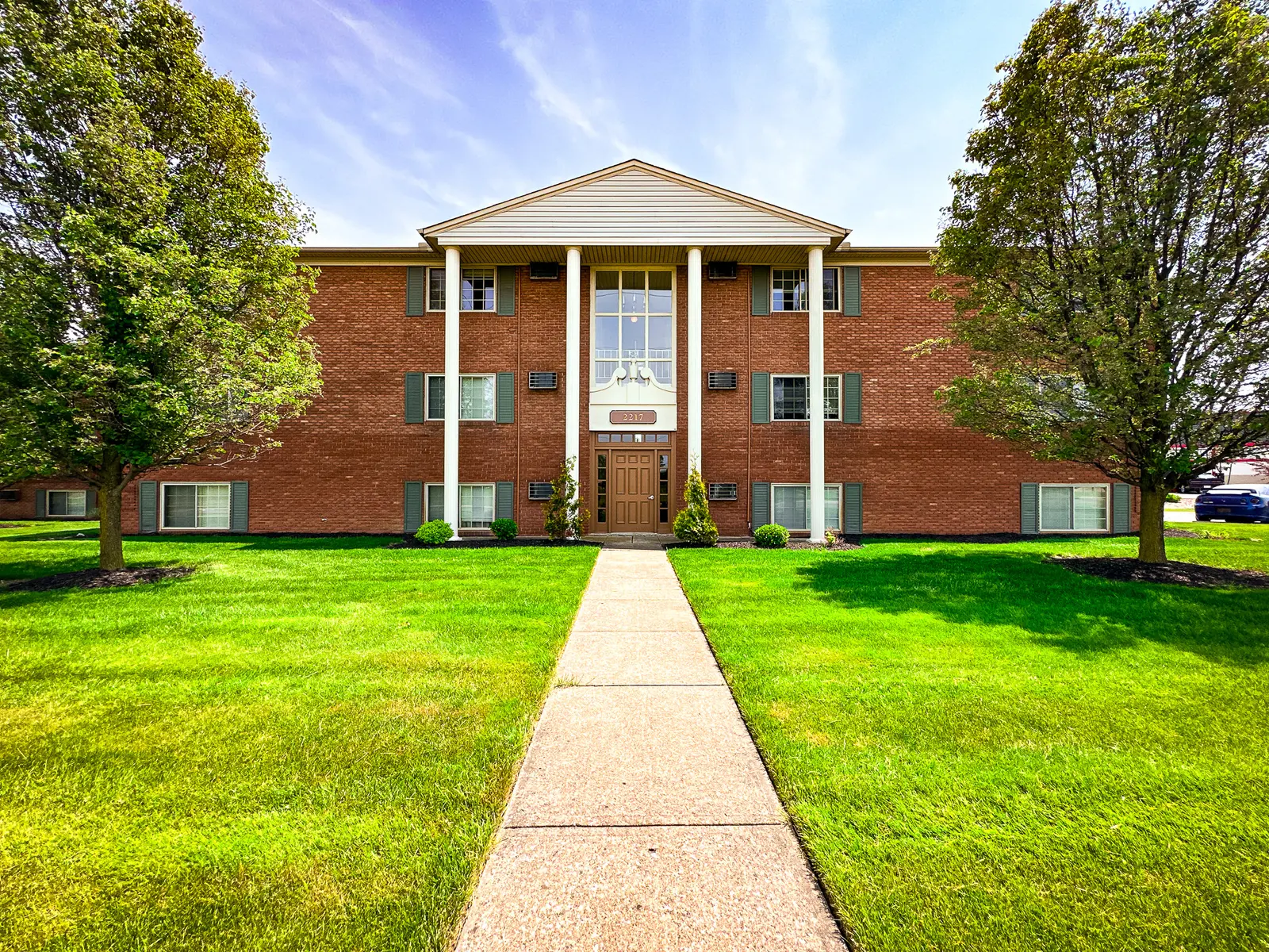 Liberty Circle - Grass, Plant, Lawn