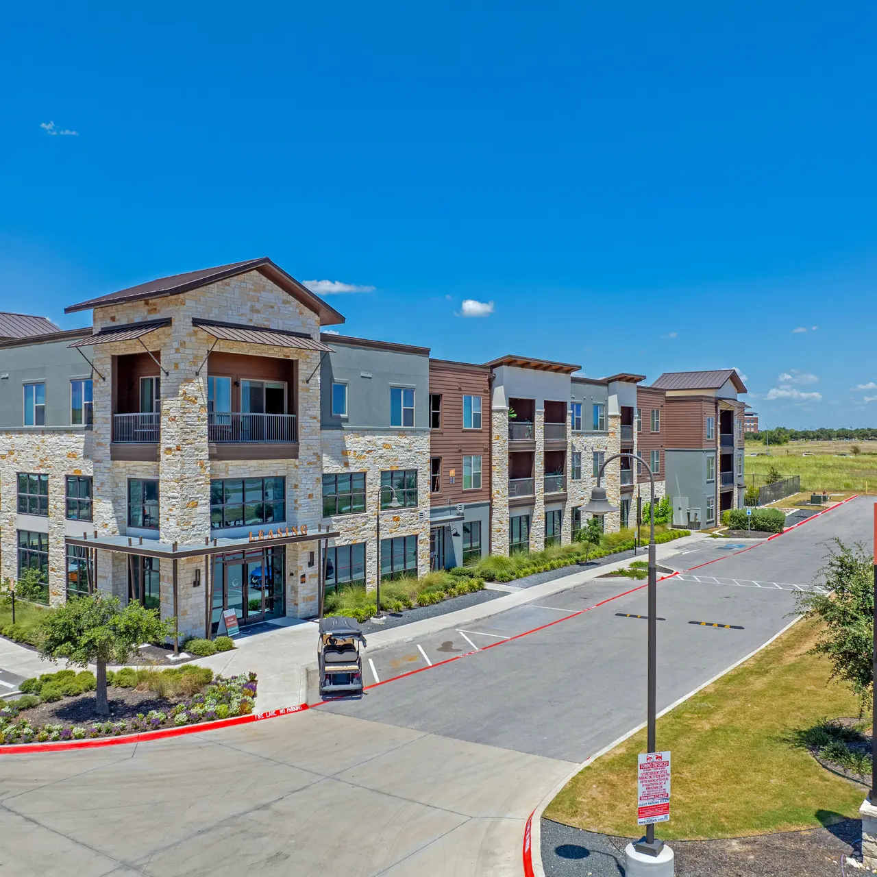 Aura 36Hundred Aura 36Hundred - City, Suburb, Housing