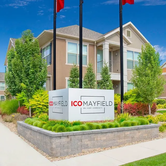 ICO Mayfield - Grass, Neighborhood, Vegetation