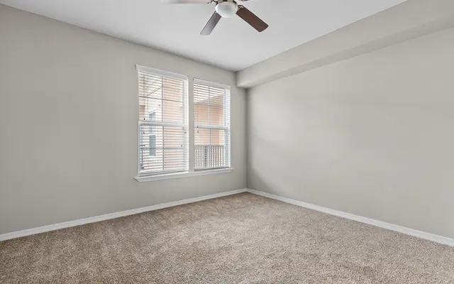 Bell Riverside - Corner, Floor, Flooring