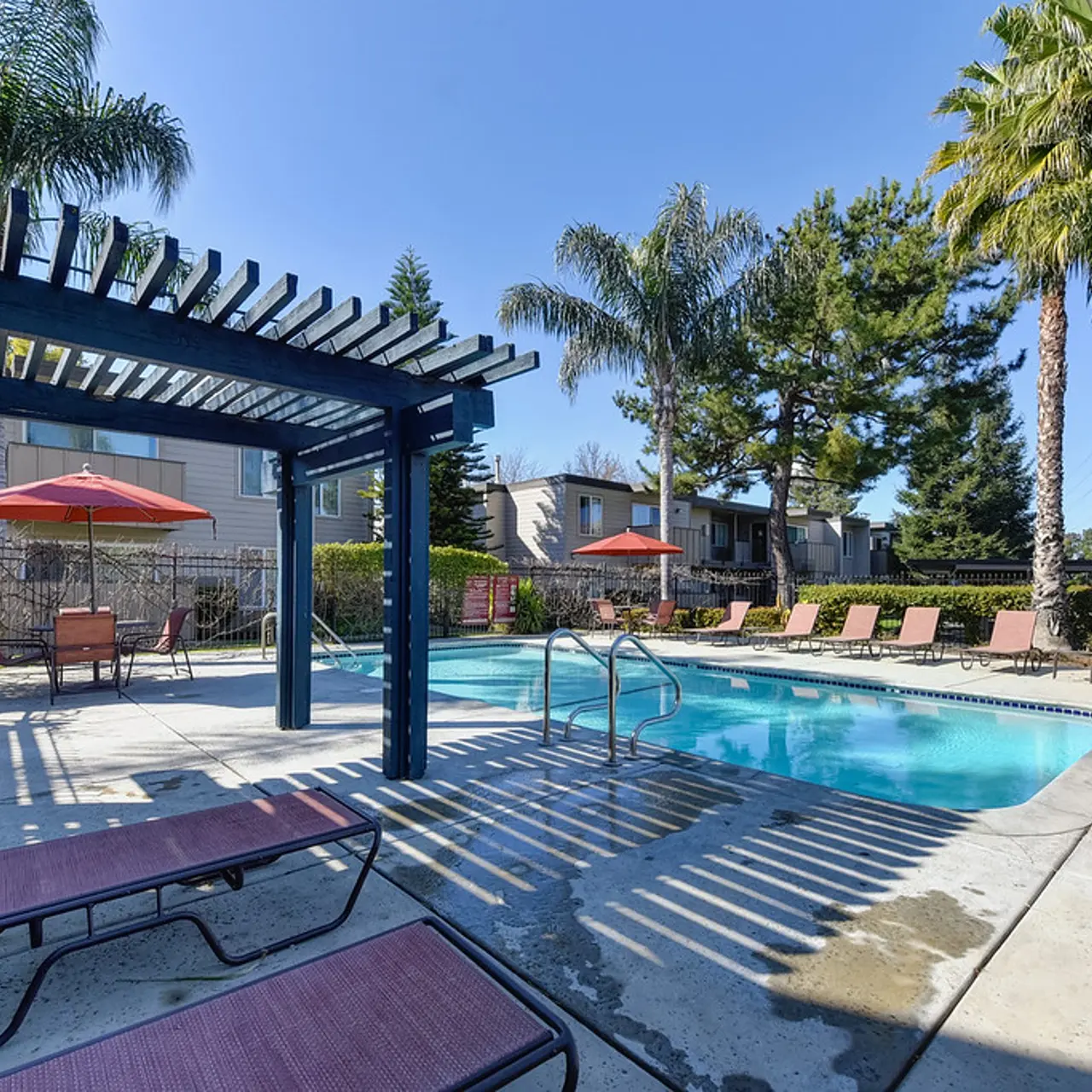 Lincoln Village West - Porch