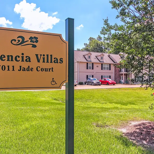 Valencia Villas - Grass, Nature, Outdoors