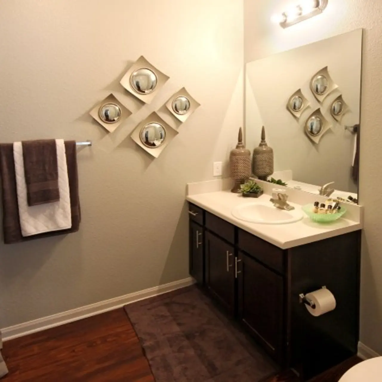 Villa Broussard I and II