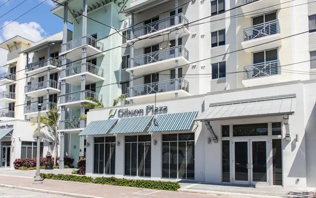 Gibson Plaza Apartments Building