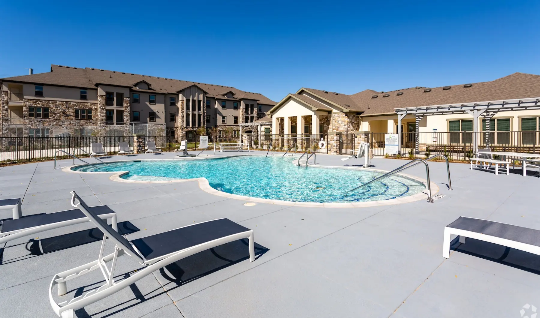 Majestic Parc - Pool, Water, Swimming Pool
