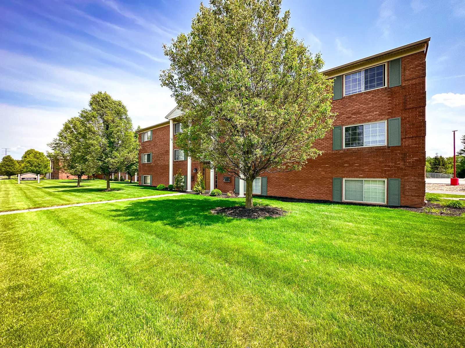 Liberty Circle - Grass, Lawn, City