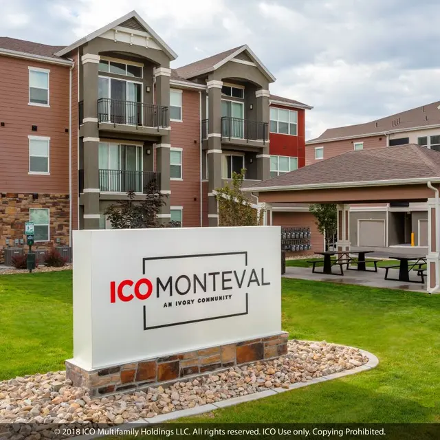 ICO Monteval - Grass, Neighborhood, Building