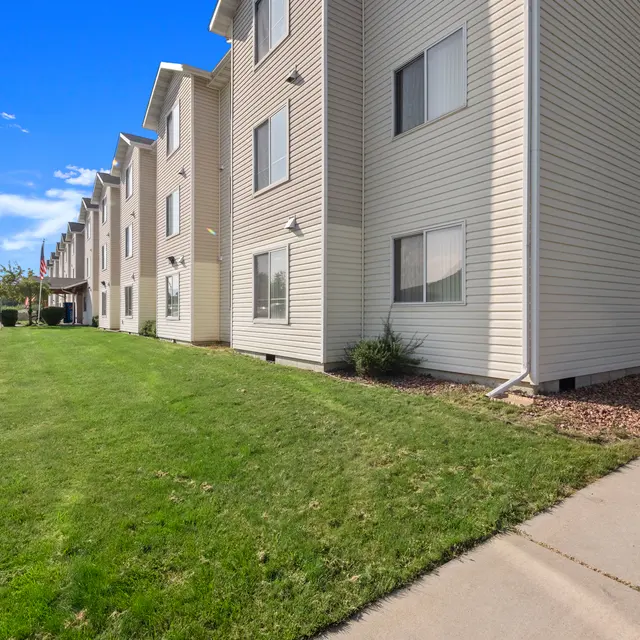 Creekside Court Creekside Court - City, Neighborhood, Suburb