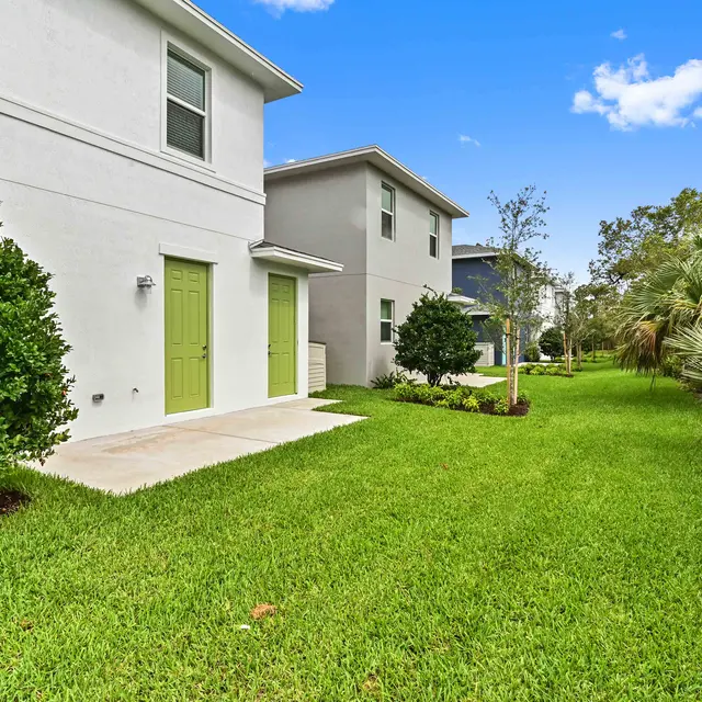 Haney Creek Crossing - Grass, Lawn, Backyard