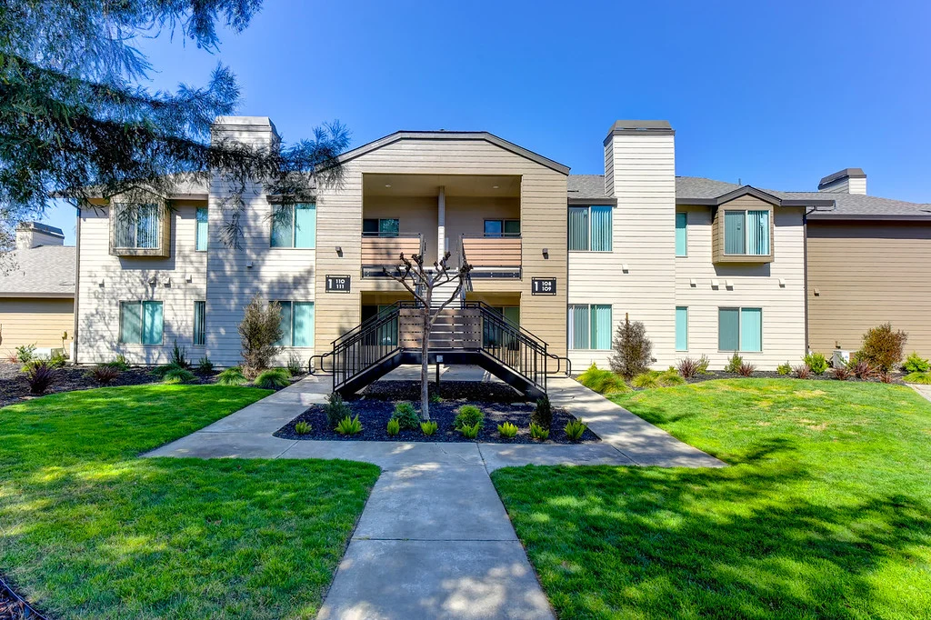 The Fountains - Building, Villa