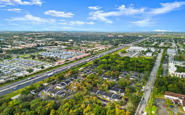 Woodsale Oaks - Building, Cityscape, Urban