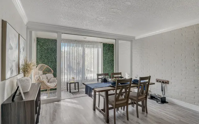 Brisa Galería Brisa Galería - Interior Design, Furniture, Table