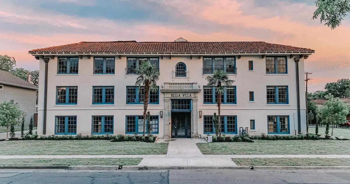 Bella Villa in Dallas, TX