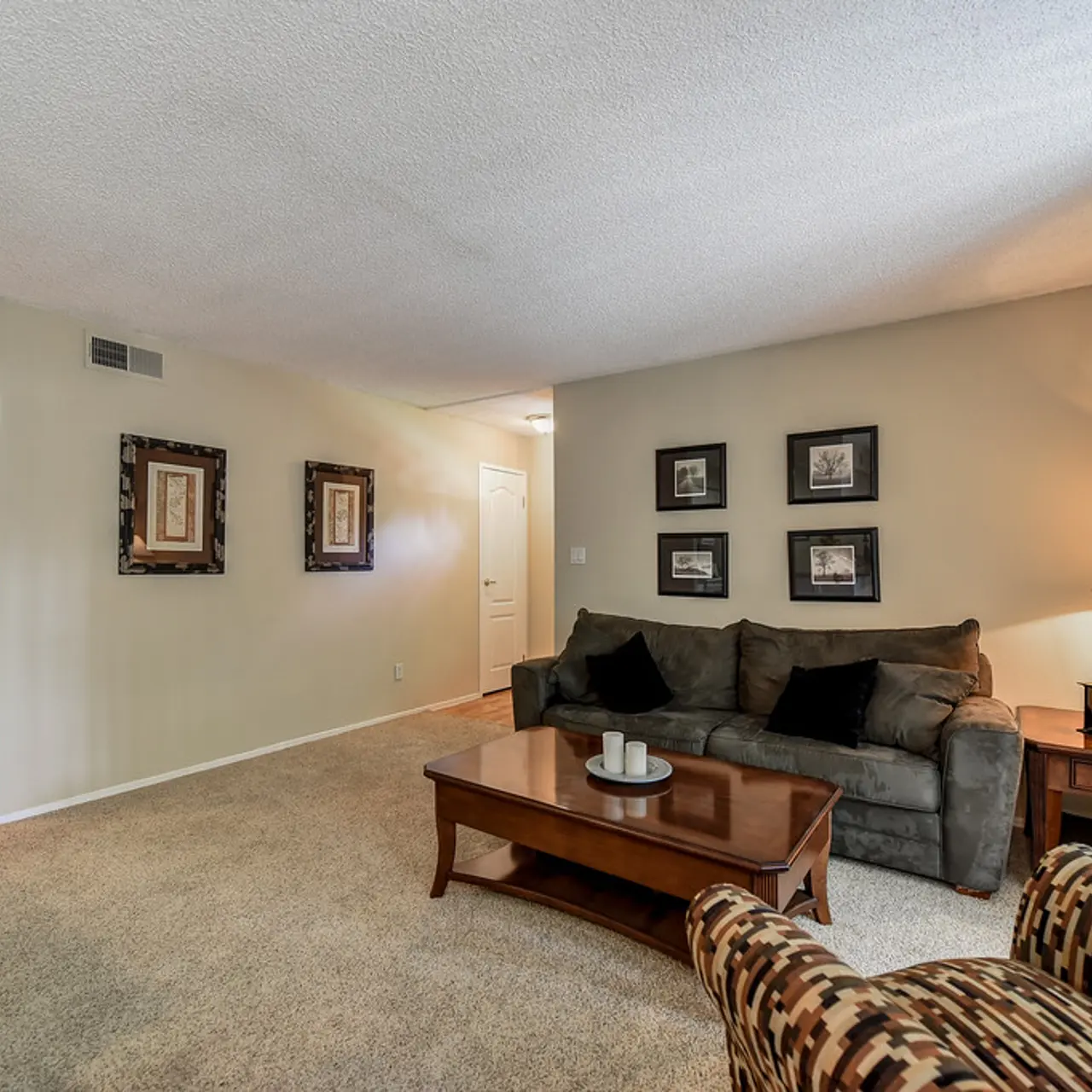 Laurel Oaks - Living Room, Room, Flooring
