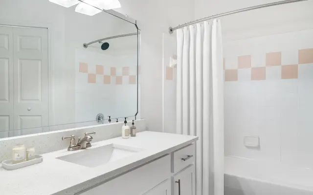 Windermere at Lake's Edge Windermere at Lake's Edge - Sink, Indoors, Sink Faucet