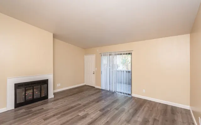 Donner at Fair Oaks - Indoors, Interior Design, Corner