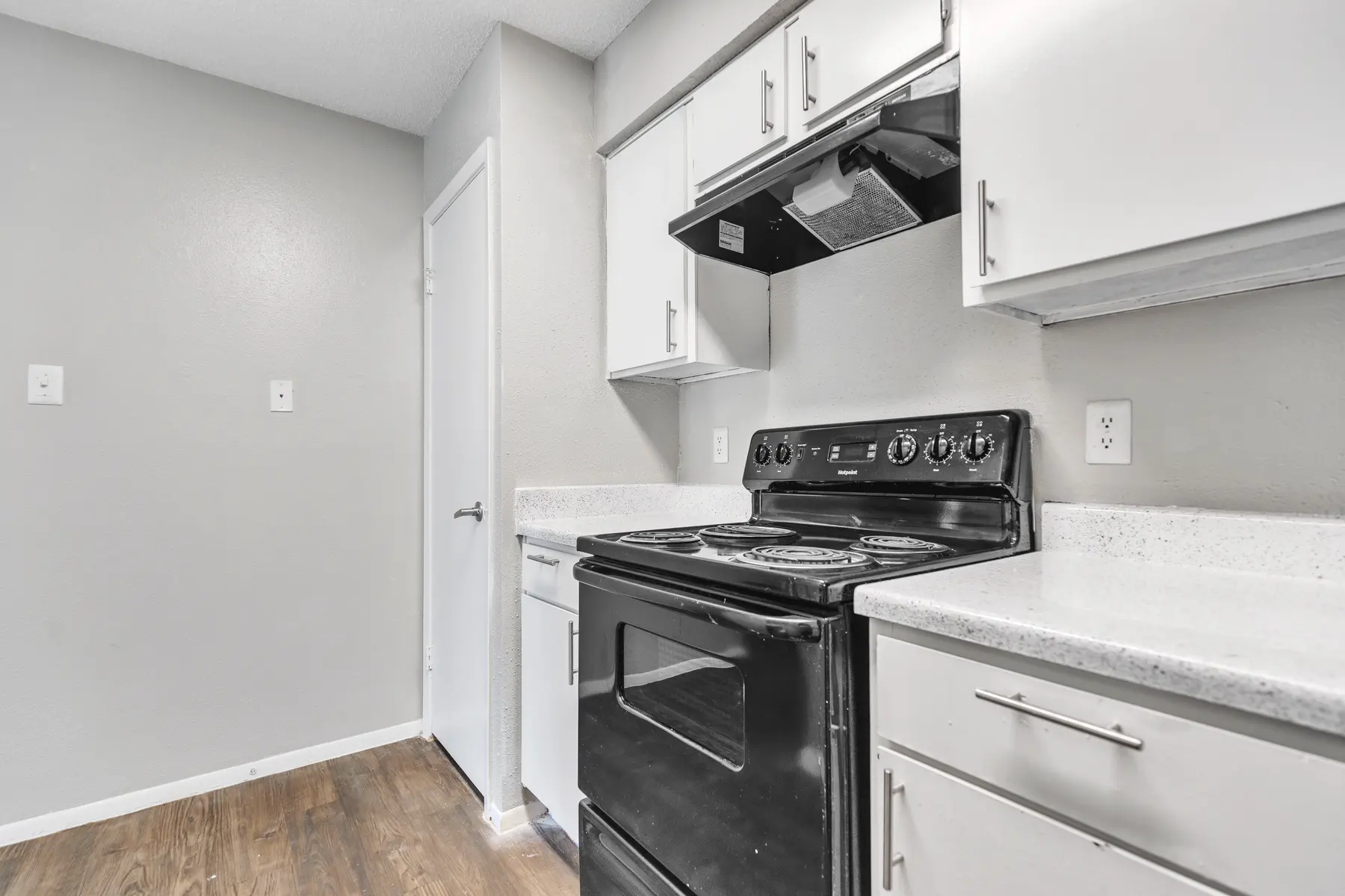 HillCreste at Thousand Oaks - Indoors, Interior Design, Kitchen