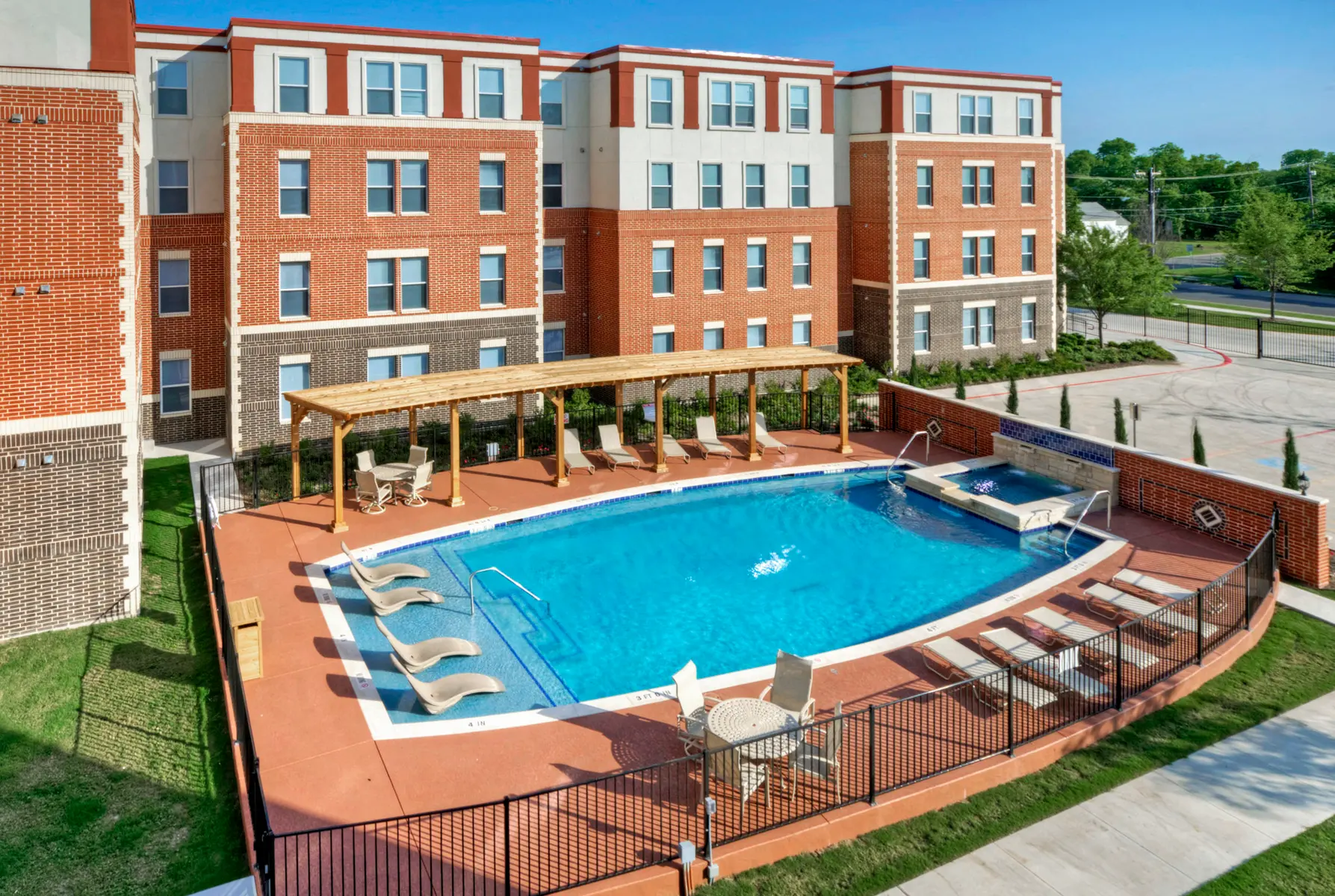 West Campus Lofts - Evian - Pool, Water, Swimming Pool