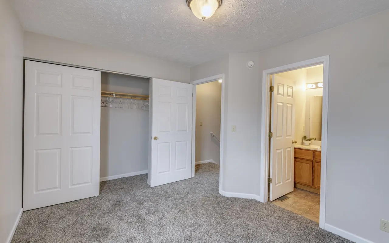 Willow Run Apartments - Corner, Indoors, Interior Design