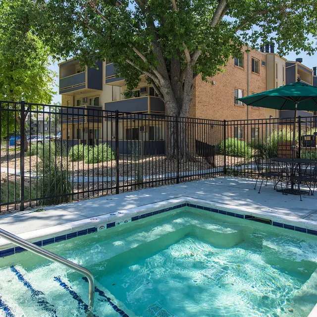 Infinity Flats - Backyard, Outdoors, Nature