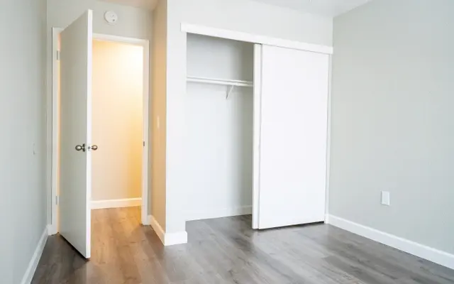 Tahoe at Fair Oaks - Closet