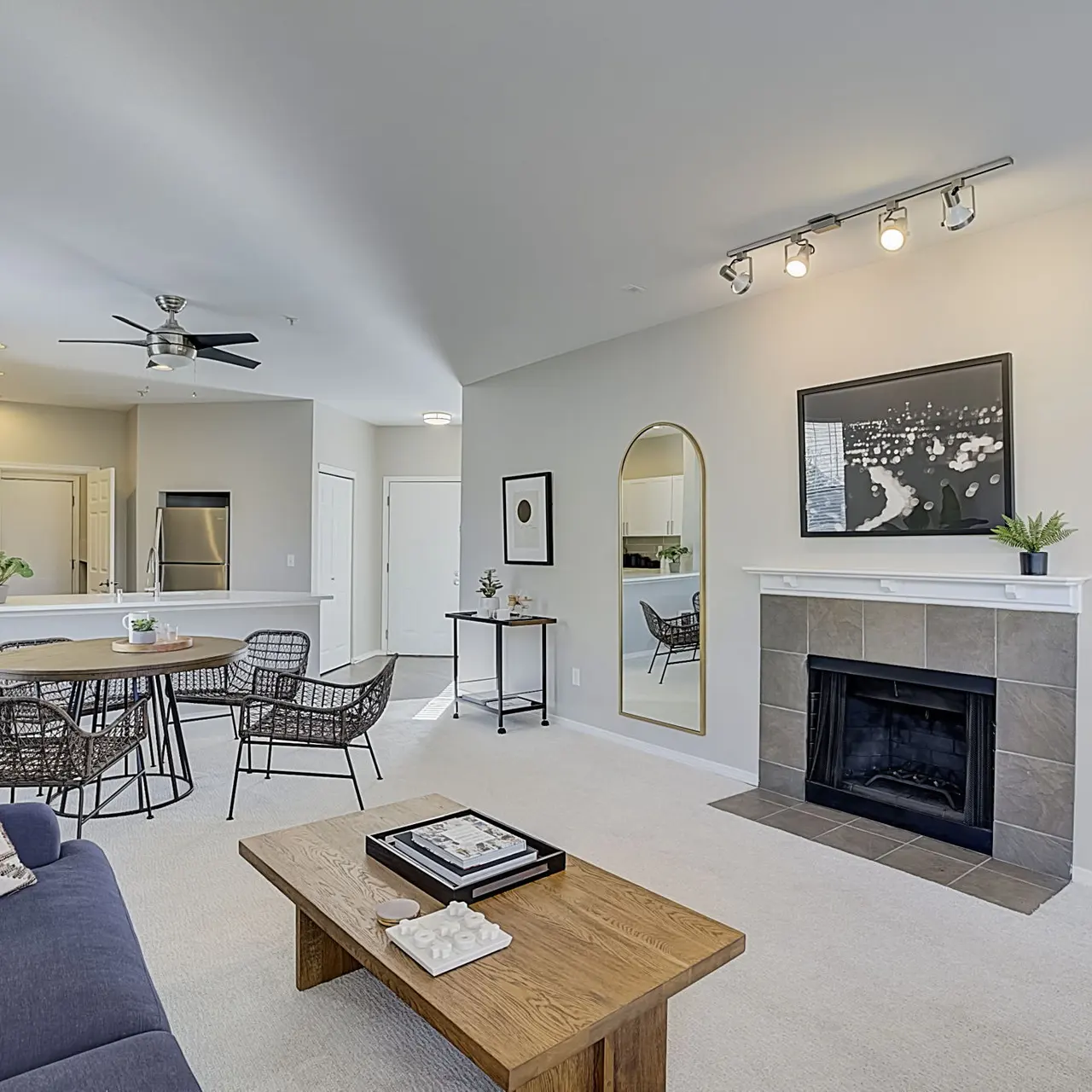 Summerwalk at Klahanie - Home Decor, Furniture, Table