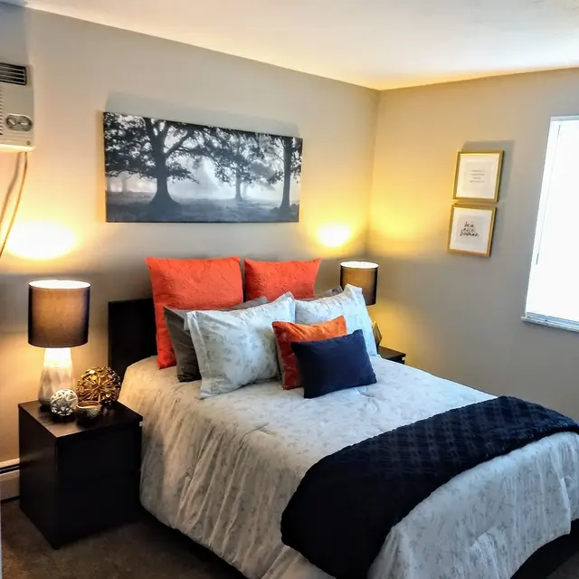 Ridge Hill Manor - Cushion, Home Decor, Lamp