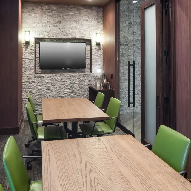 SYNC CityLine - Room, Wood, Chair