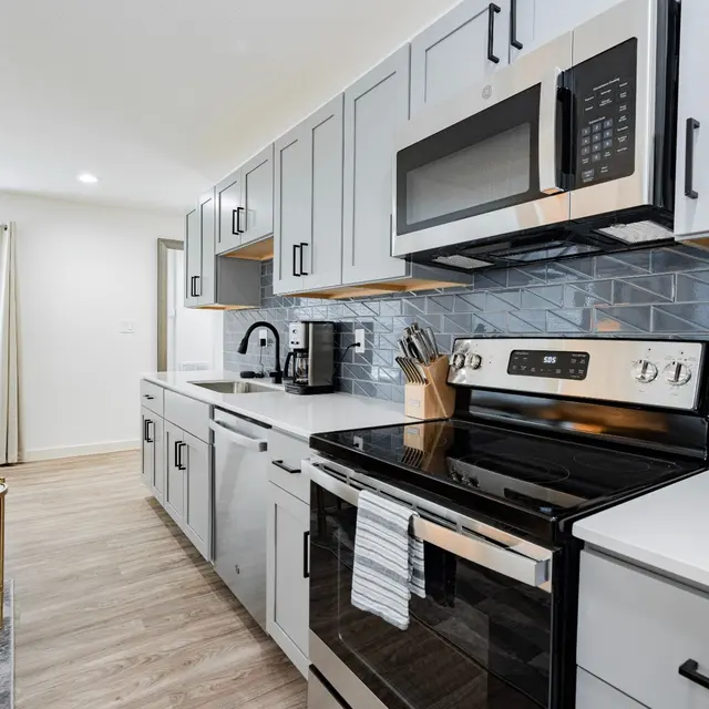 Kirby Yards at Bishop Ridge - Indoors, Interior Design, Kitchen