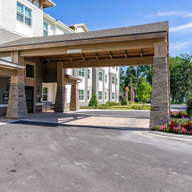 Rochester Park - Housing, House, Portico
