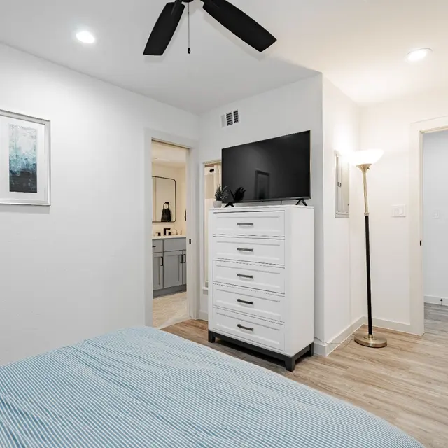 Kirby Yards at Bishop Ridge - Corner, Indoors, Interior Design