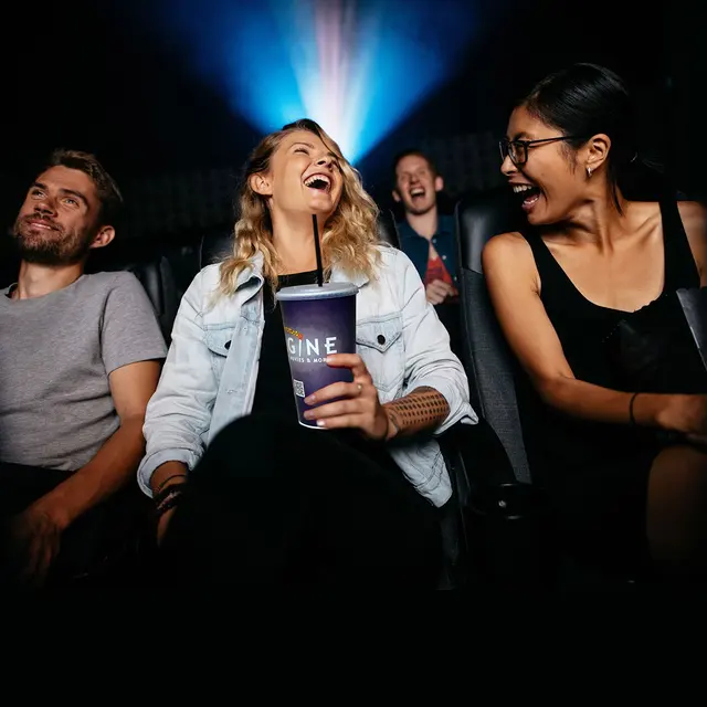 Williamsburg Place New - Night Life