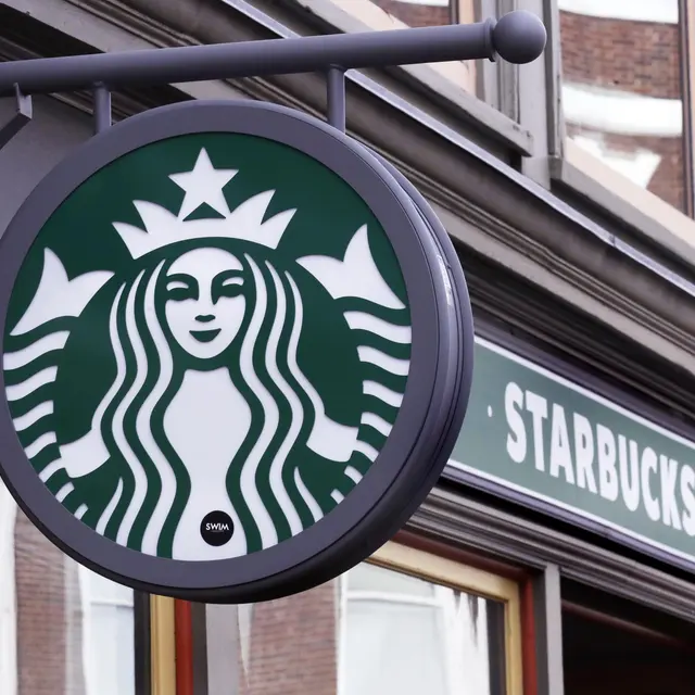 Starbucks coffee Buena Vista Apartments - Logo