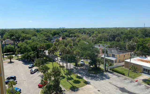 Windsor Maley at the River - Outdoors, Building