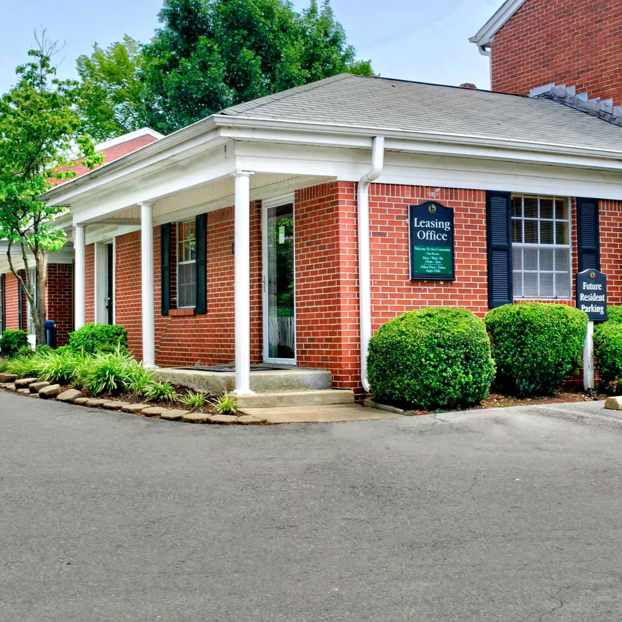 Markham Oaks Markham Oaks