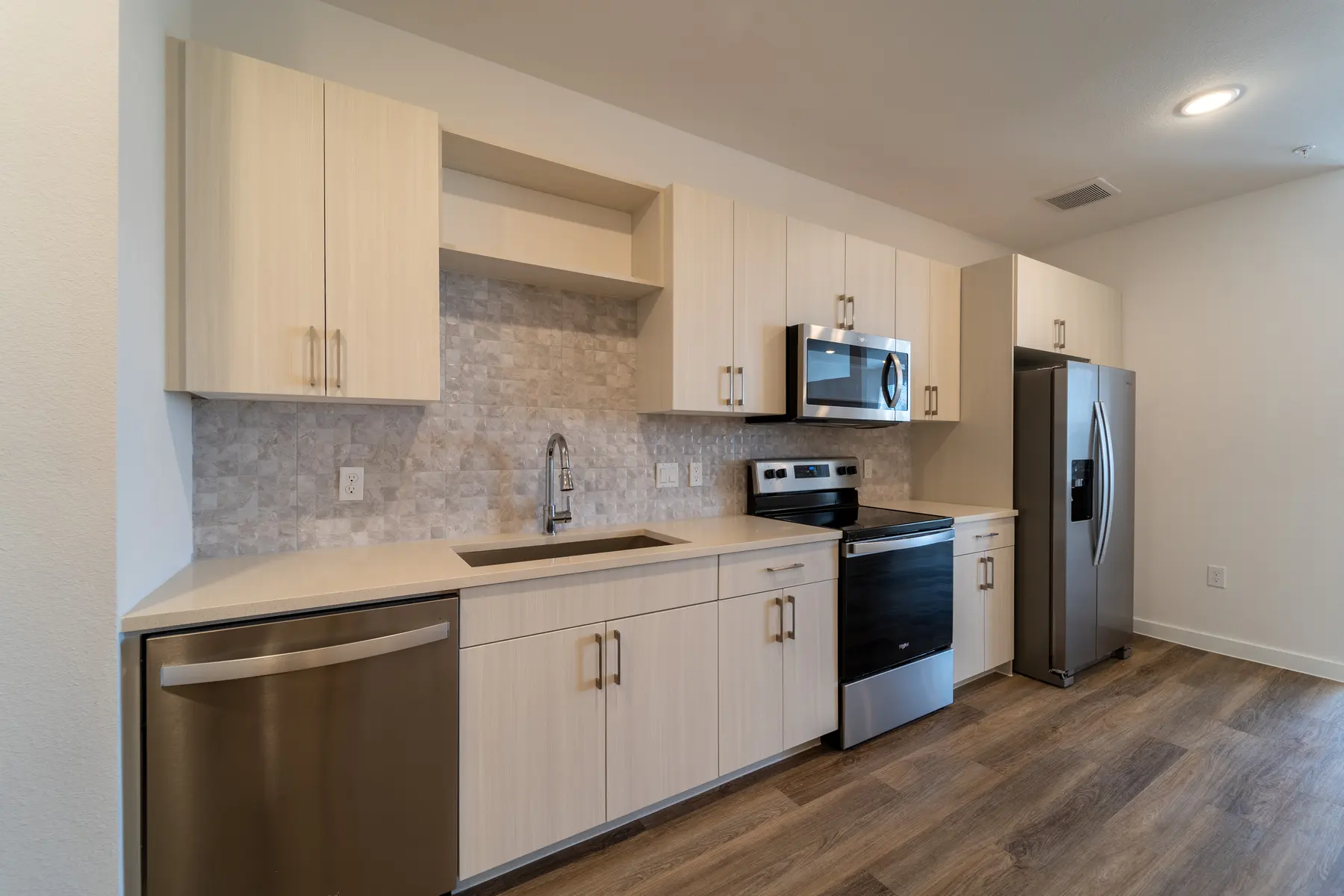 Ellis Highline - Room, Indoors, Flooring