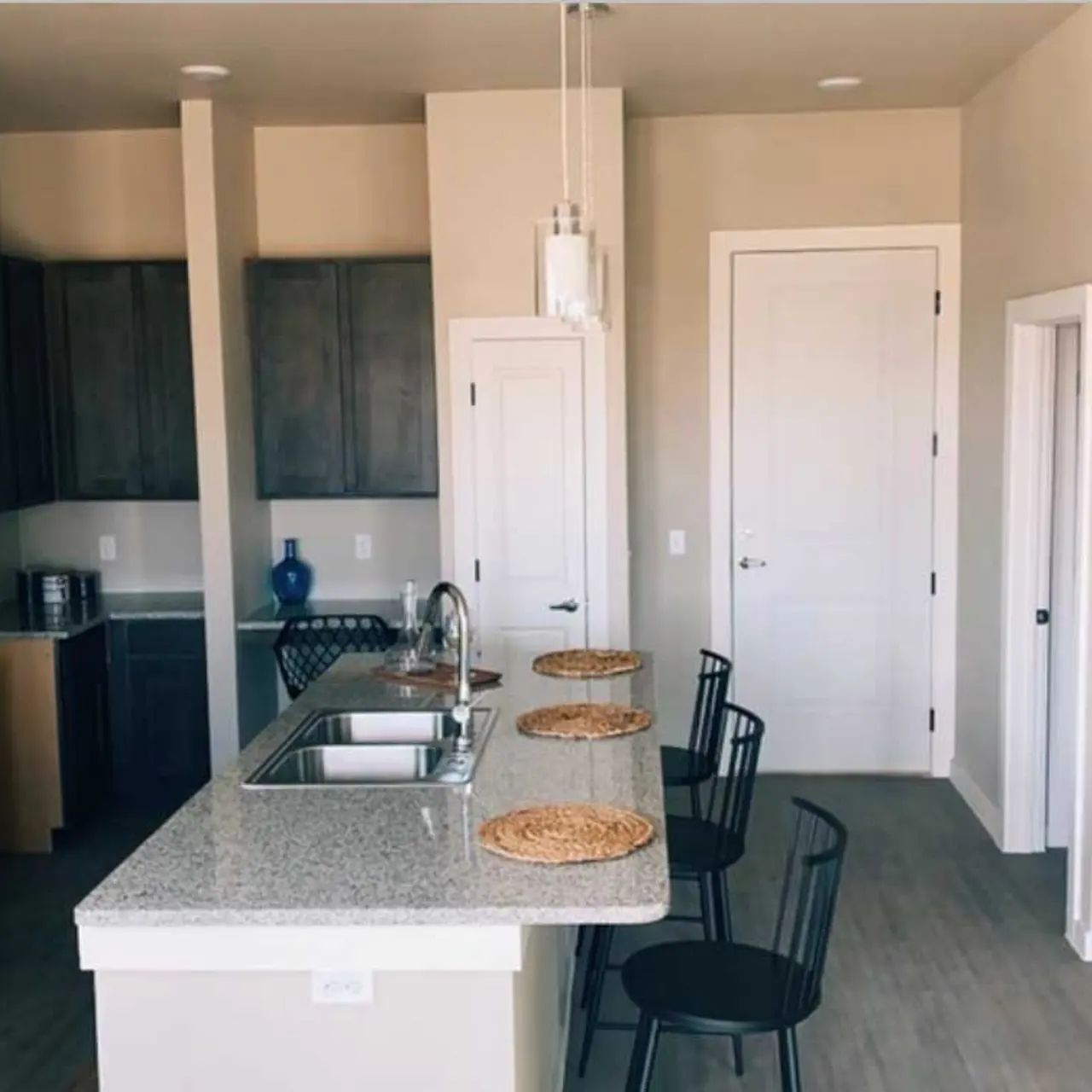 The Curve Moore The Curve Moore - Room