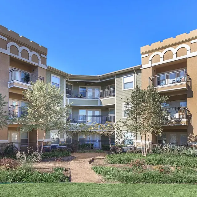 Peachtree Senior Peachtree Senior - City, Urban, Building