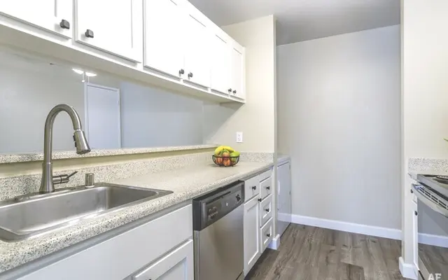 Tahoe at Fair Oaks - Room