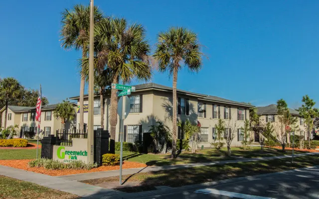 Greenwich Park Apartments - Building