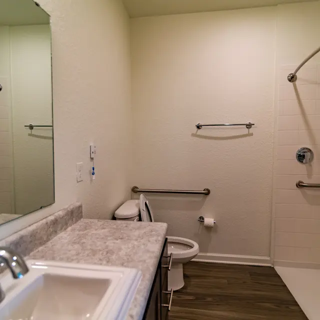 Rochester Park - Bathroom, Indoors, Shower Faucet
