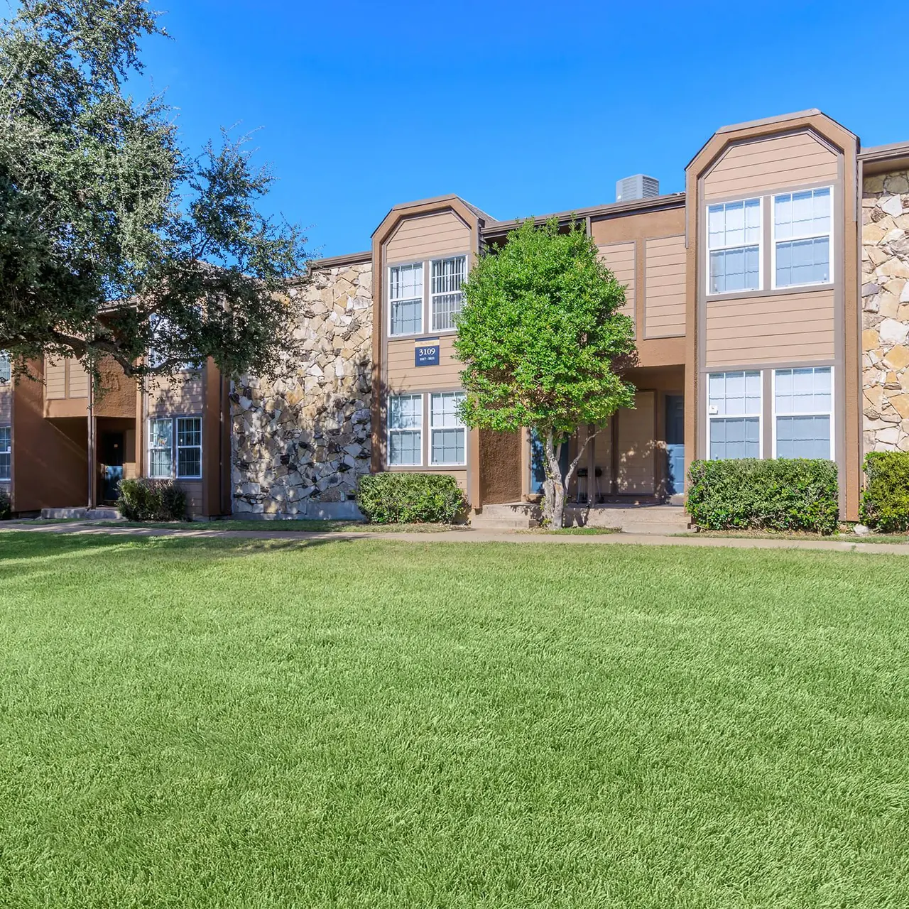 Stonehill Terrace - Grass, Neighborhood, Suburb