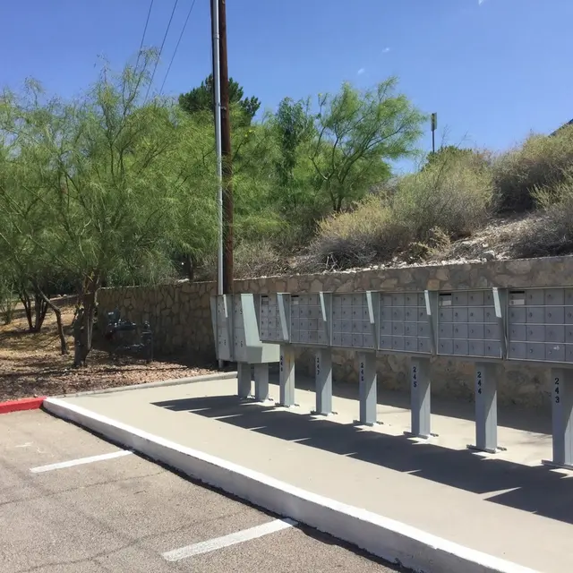 Brisa Apartments - Mail